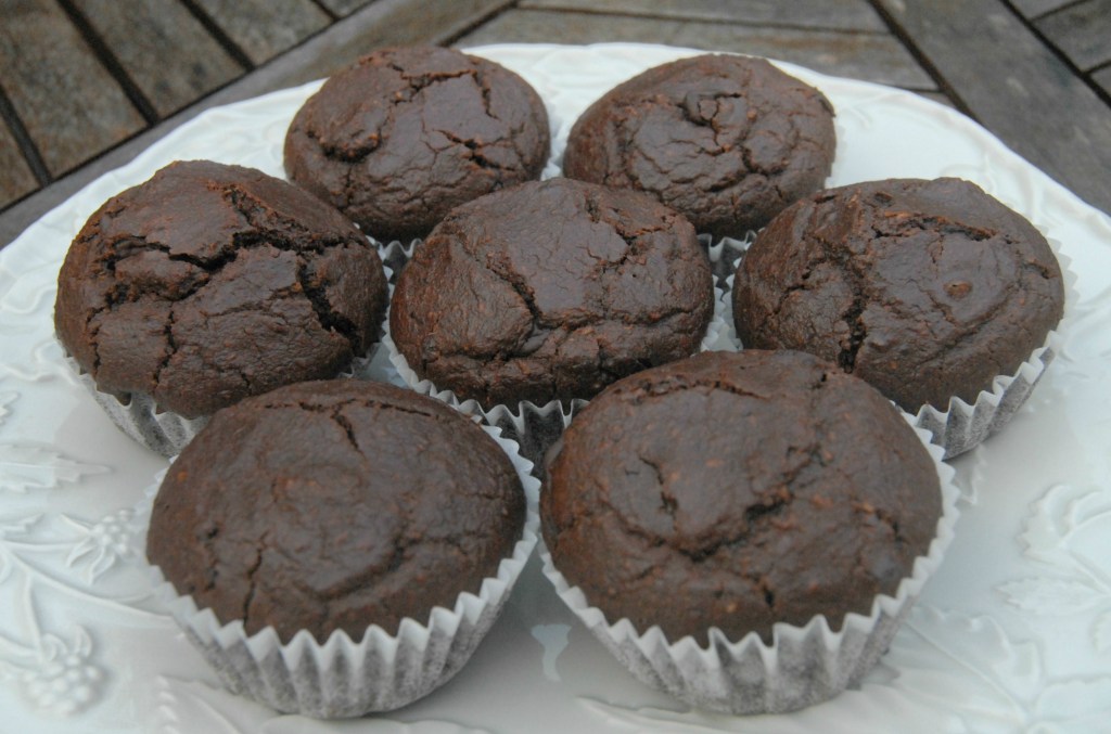 Muffins saudáveis de coco e chocolate&nbsp;negro