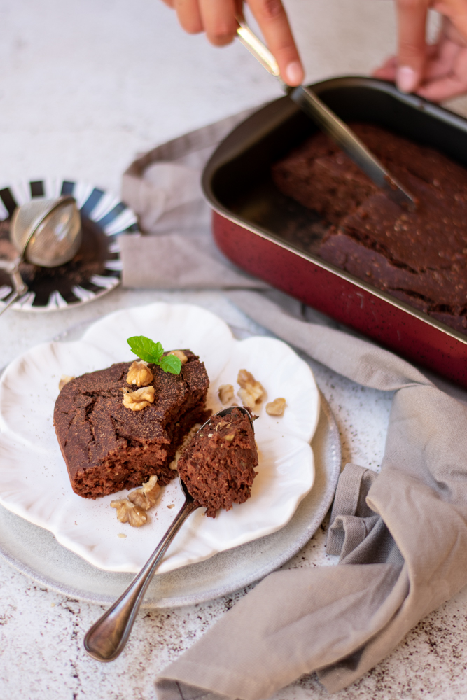 bolo humido de courgete chocolate nozes